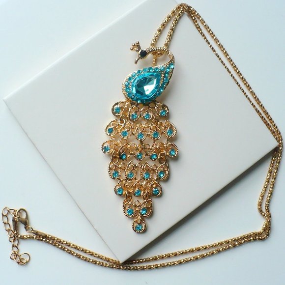 ❤️ Rhinestone Peacock Pendant Necklace Teal and Gold-tone, With Movable Tail - Picture 1 of 9